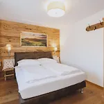 Molly By We Rent