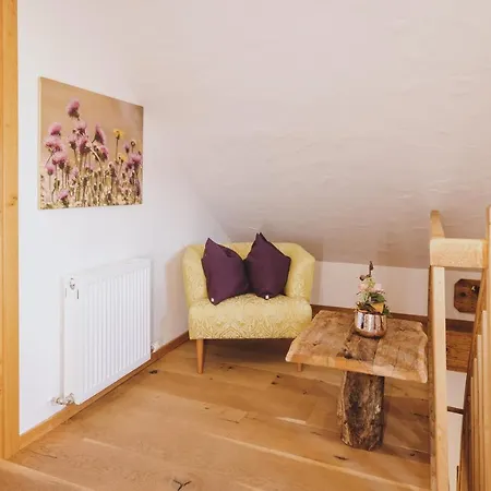 Molly By We Rent Chalet