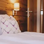 Molly By We Rent * زيل أم سي